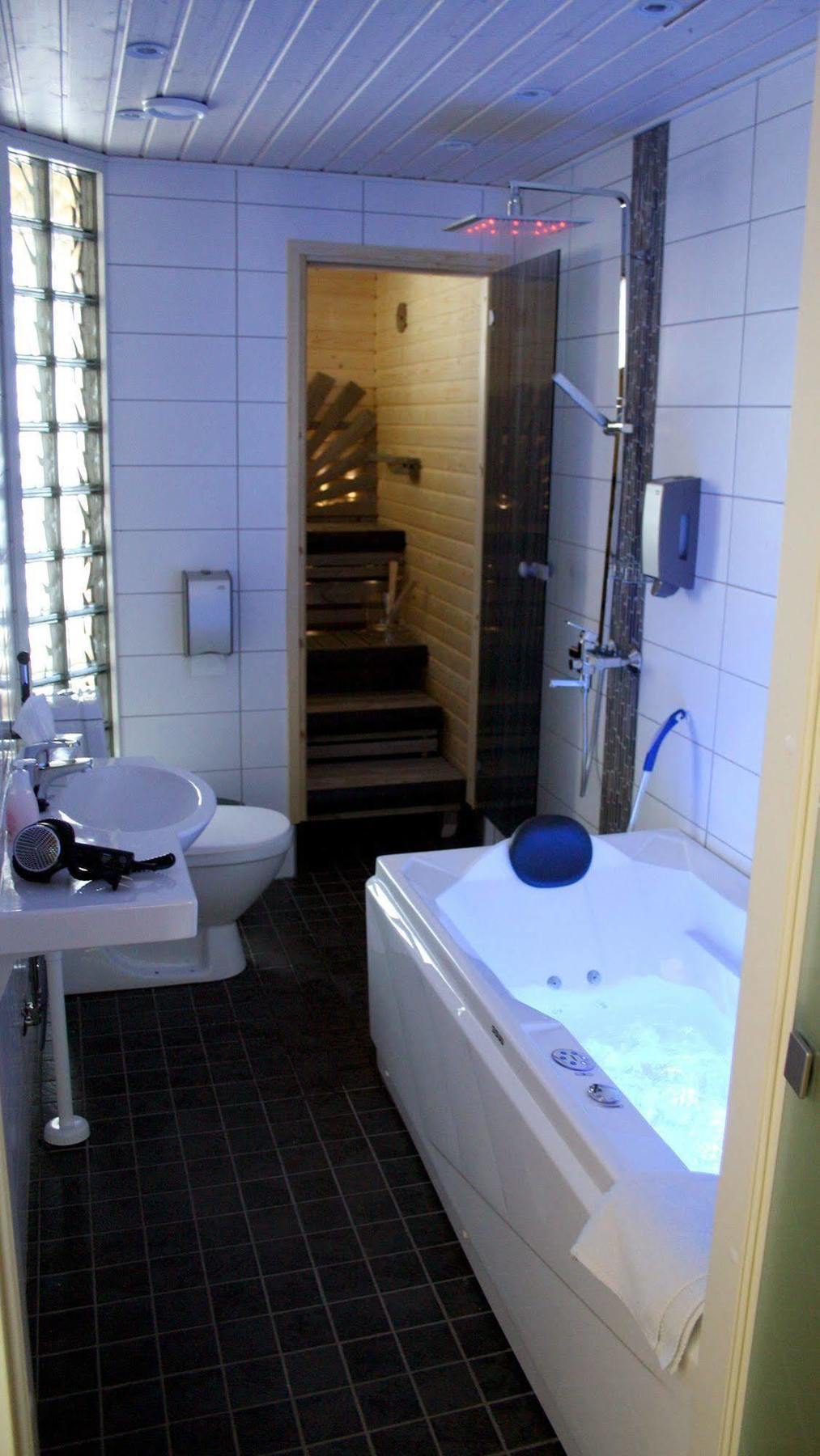 Samantta Hotel & Restaurant Haukipudas المظهر الخارجي الصورة